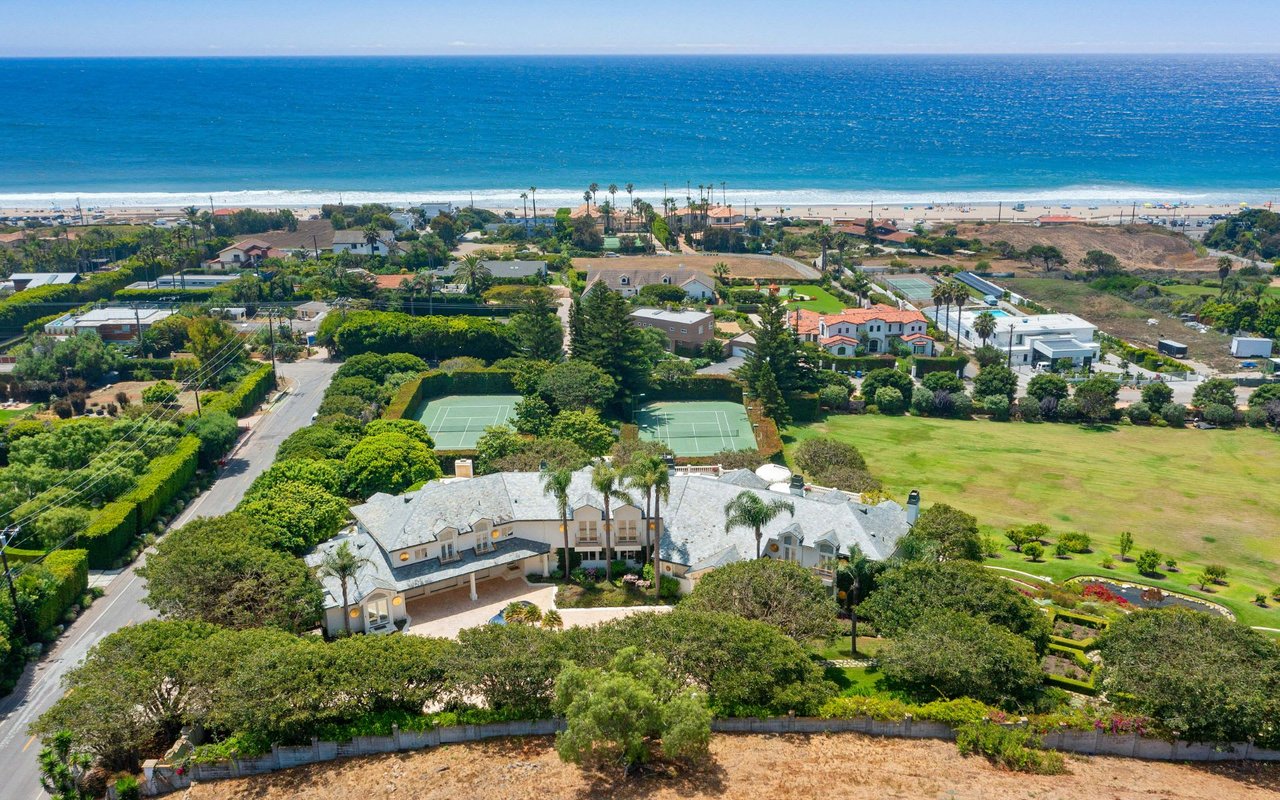 Legacy Estate on 5 Pristine Acres