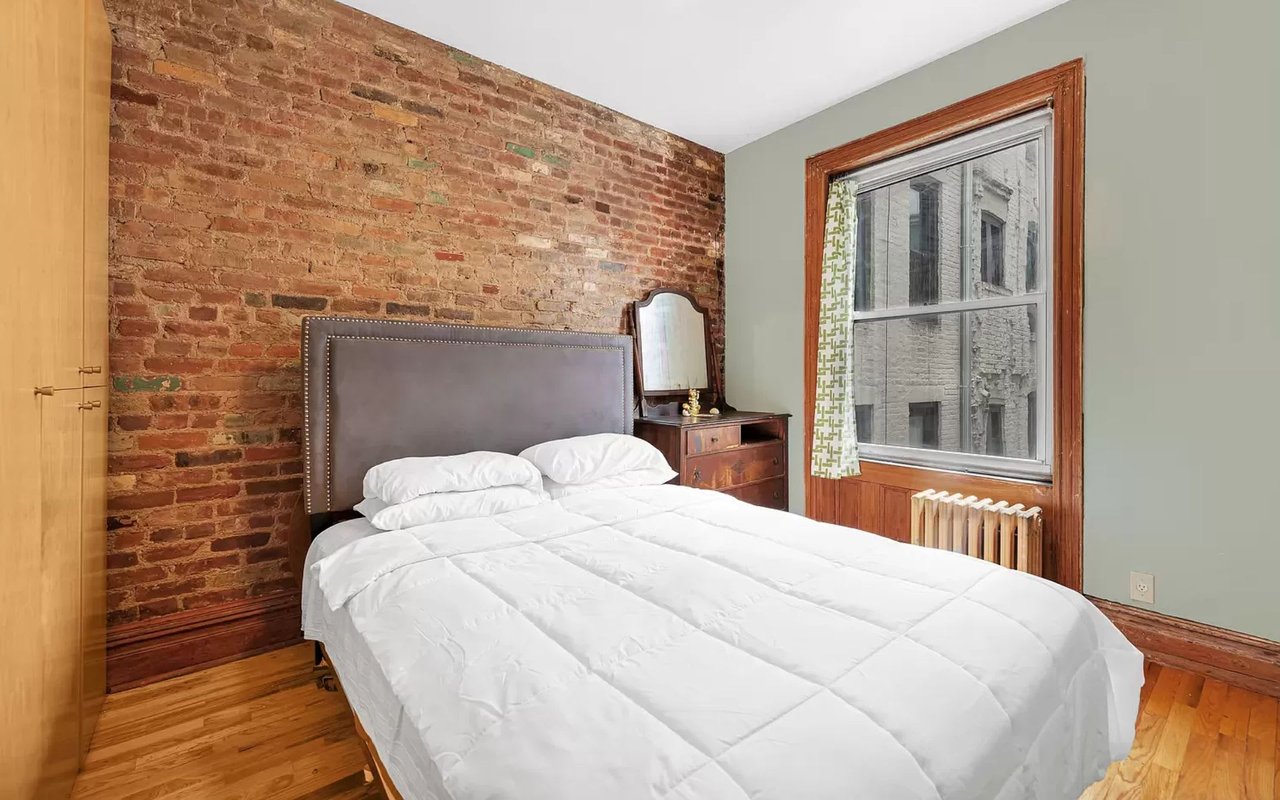 125 E 4th Street Unit: 9
