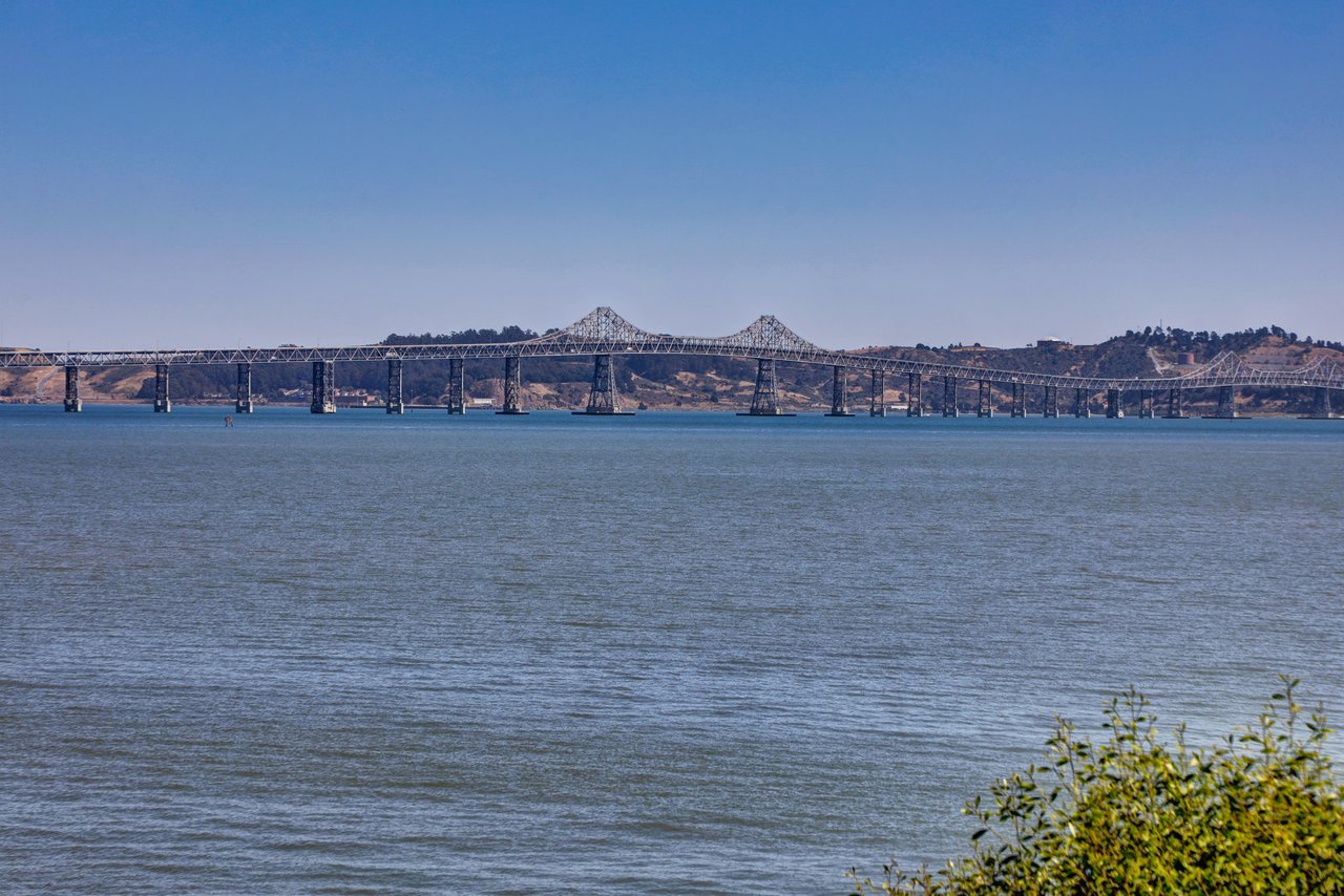 Resort Living on the Bay