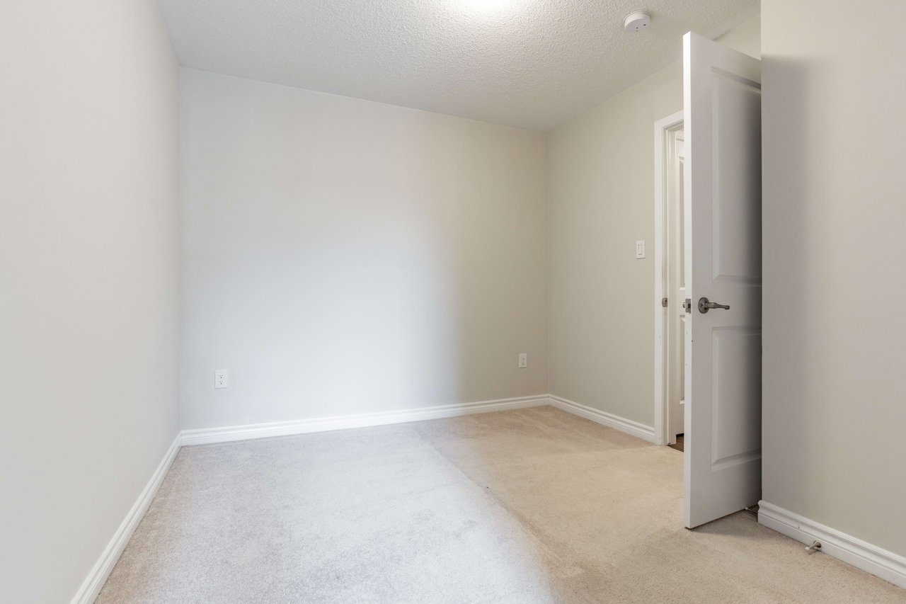 Townhome in Desirable Preserve Community!