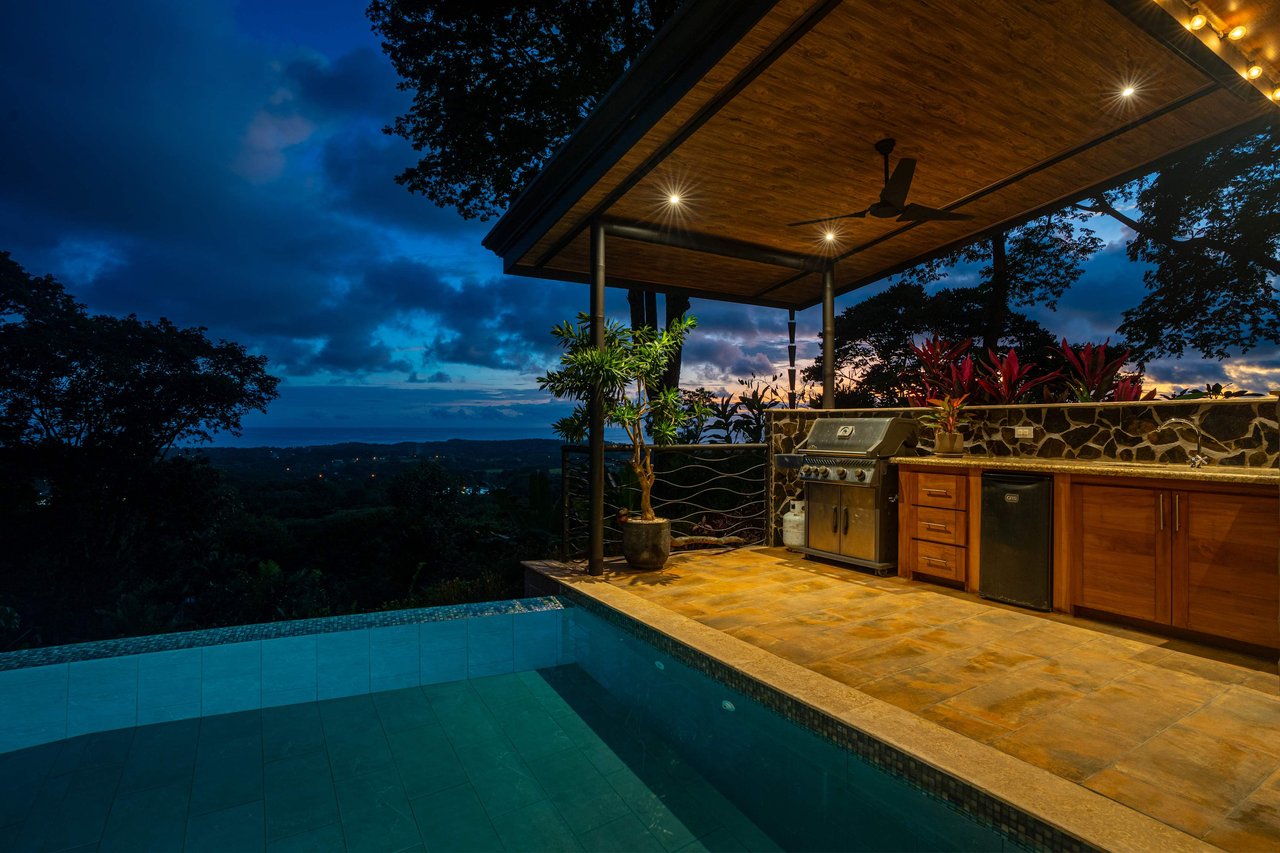 Casa Meraki, Location Location Location!! Stunning Modern Tropical, 3/3 Home With Sweeping Ocean Views