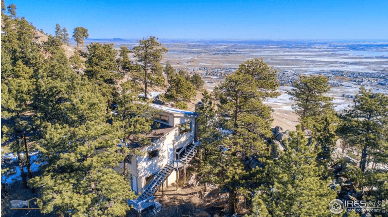 153 Meadowlook Way