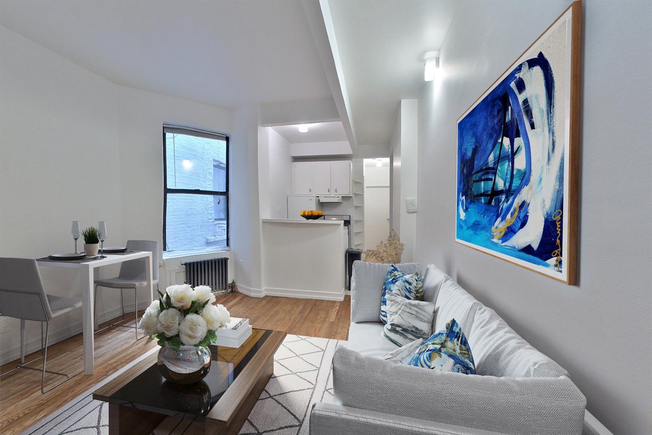 15 West 64th Street, Apt 2-C