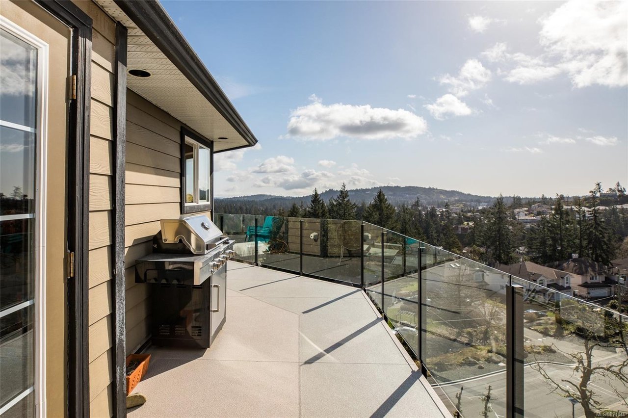 939 Whisperwind Pl, Langford