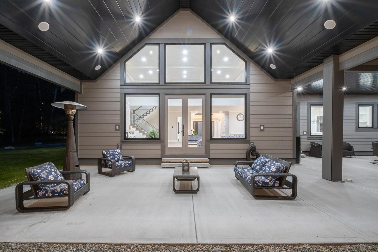 29622 Dewdney Trunk Rd