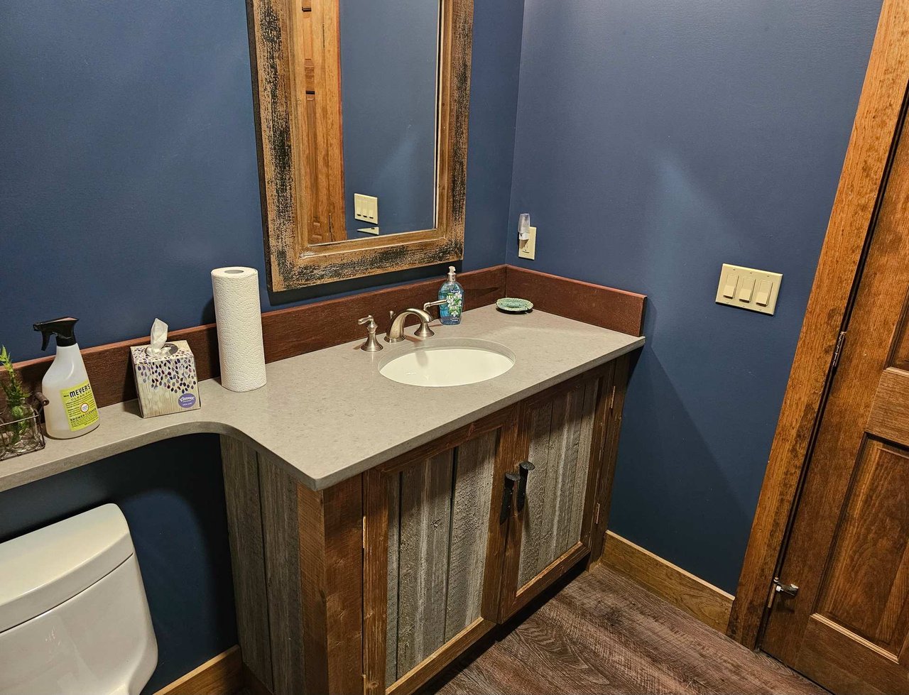Single family log home ski season rental