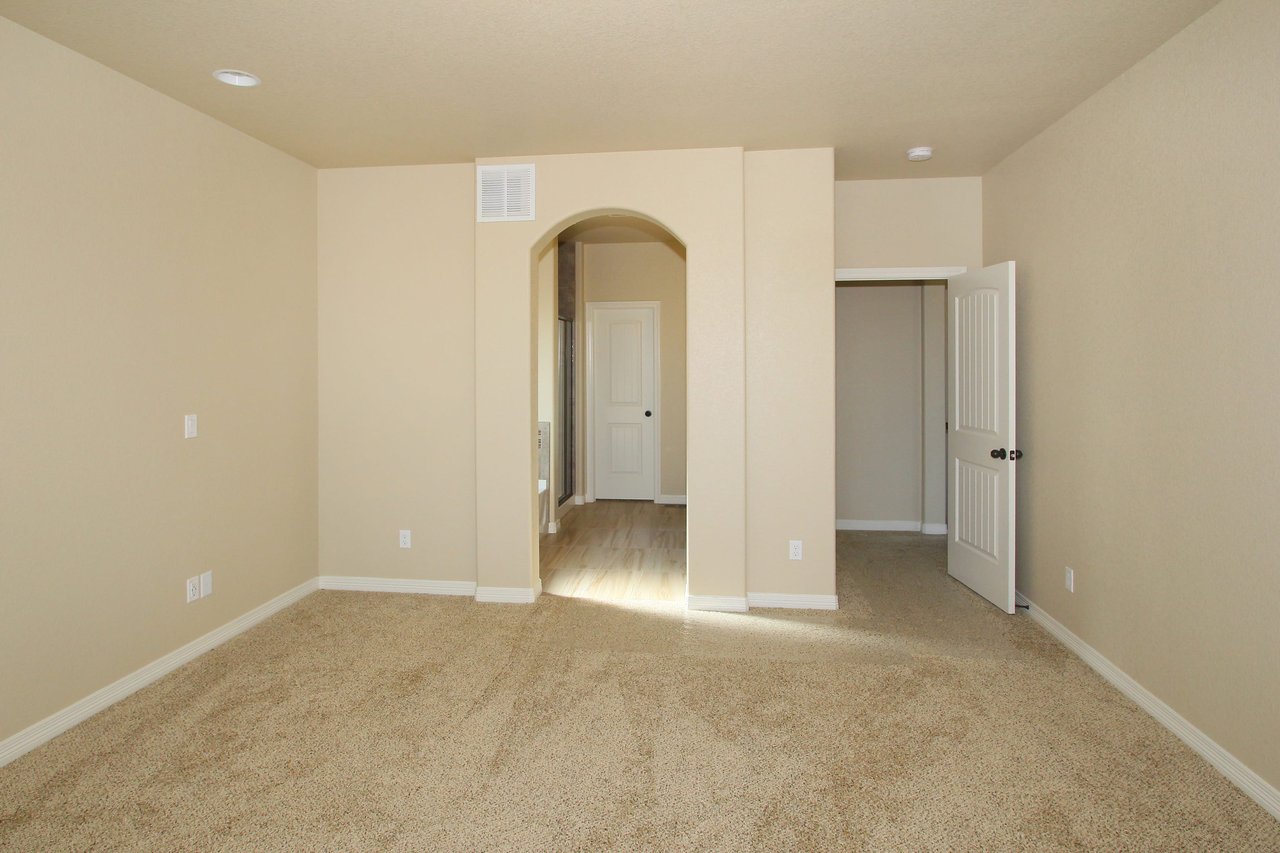 The Cutler (2 Bedrooms on main floor)
