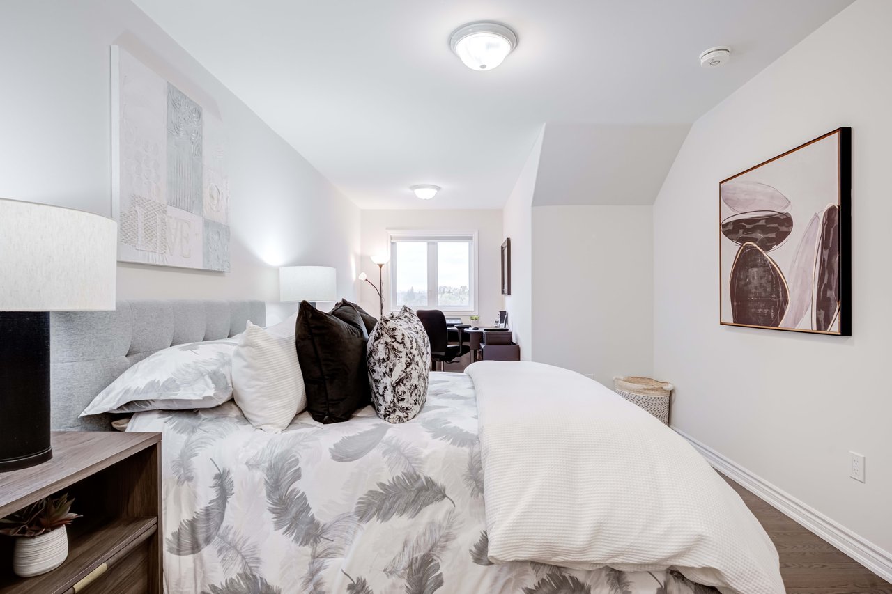 6 Dreamland Lane