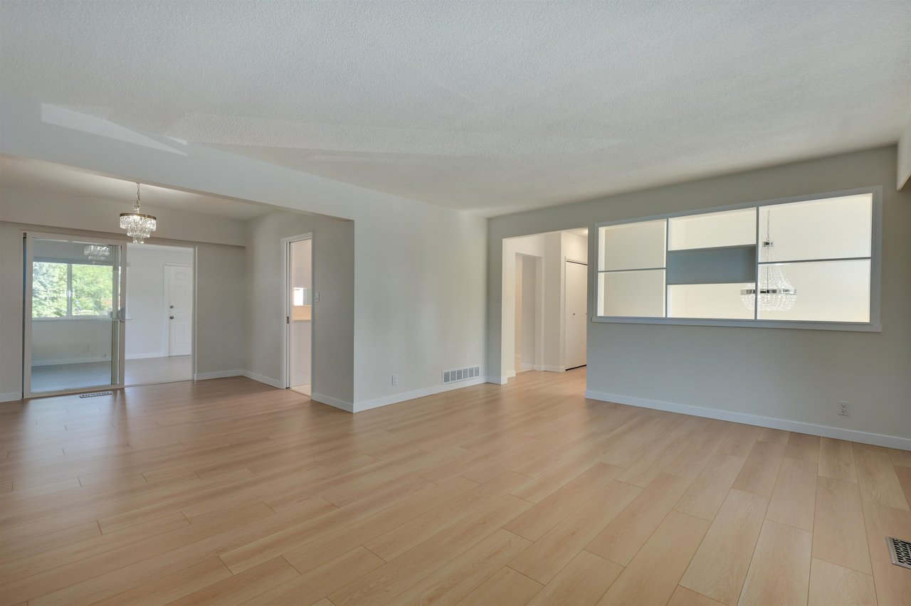 860 Howard Ave