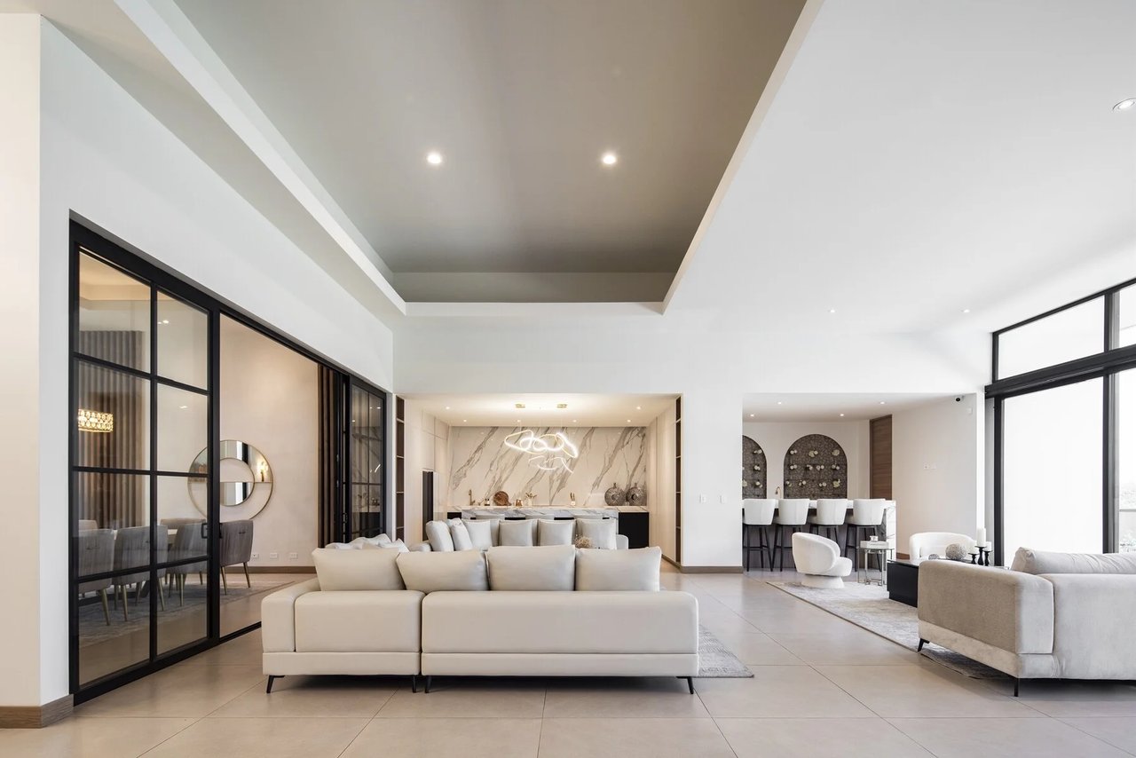 Contemporary Luxury Garden Estate, Heredia
