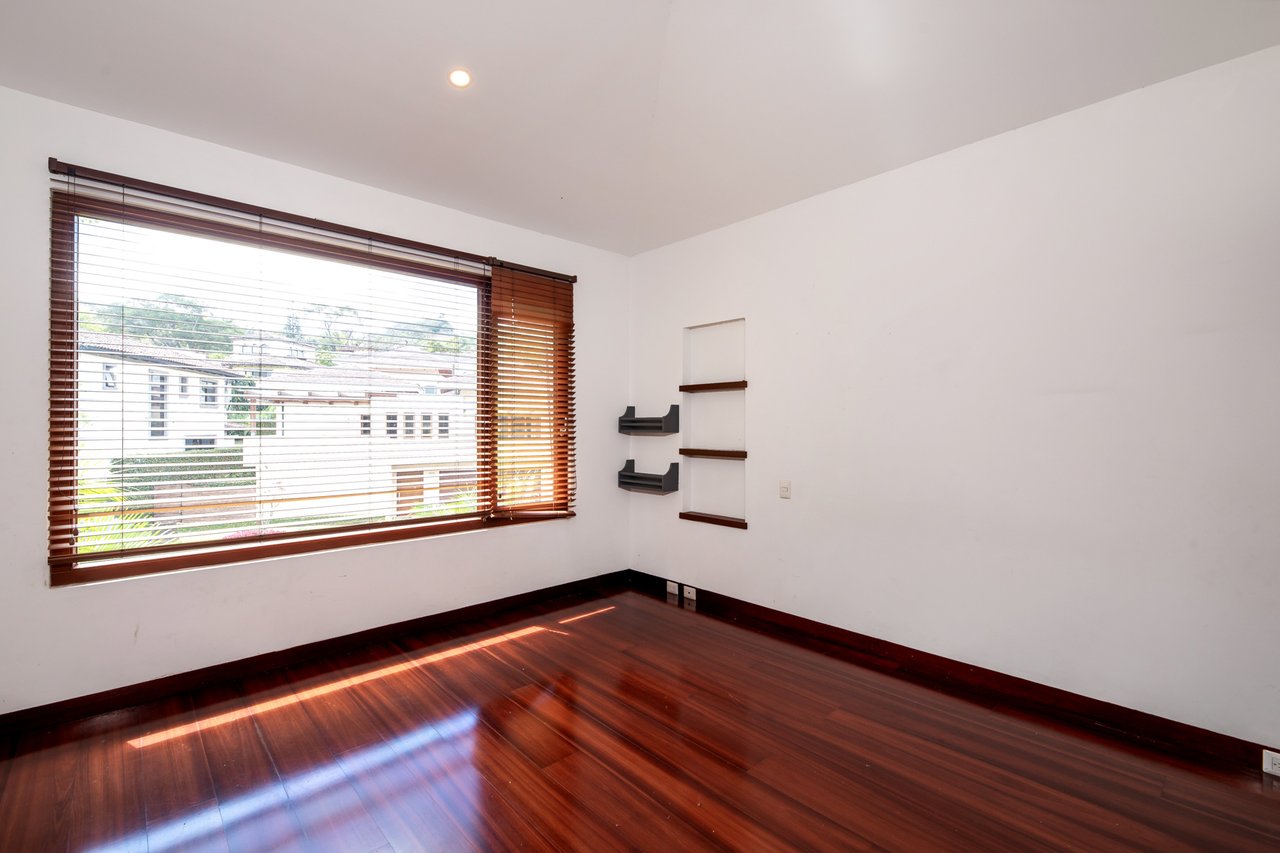 Modern Rented Estate, Escazu, San Jose
