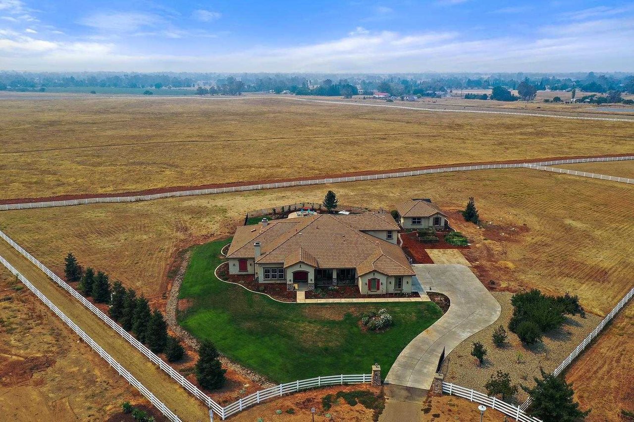 9660 Martingale Court