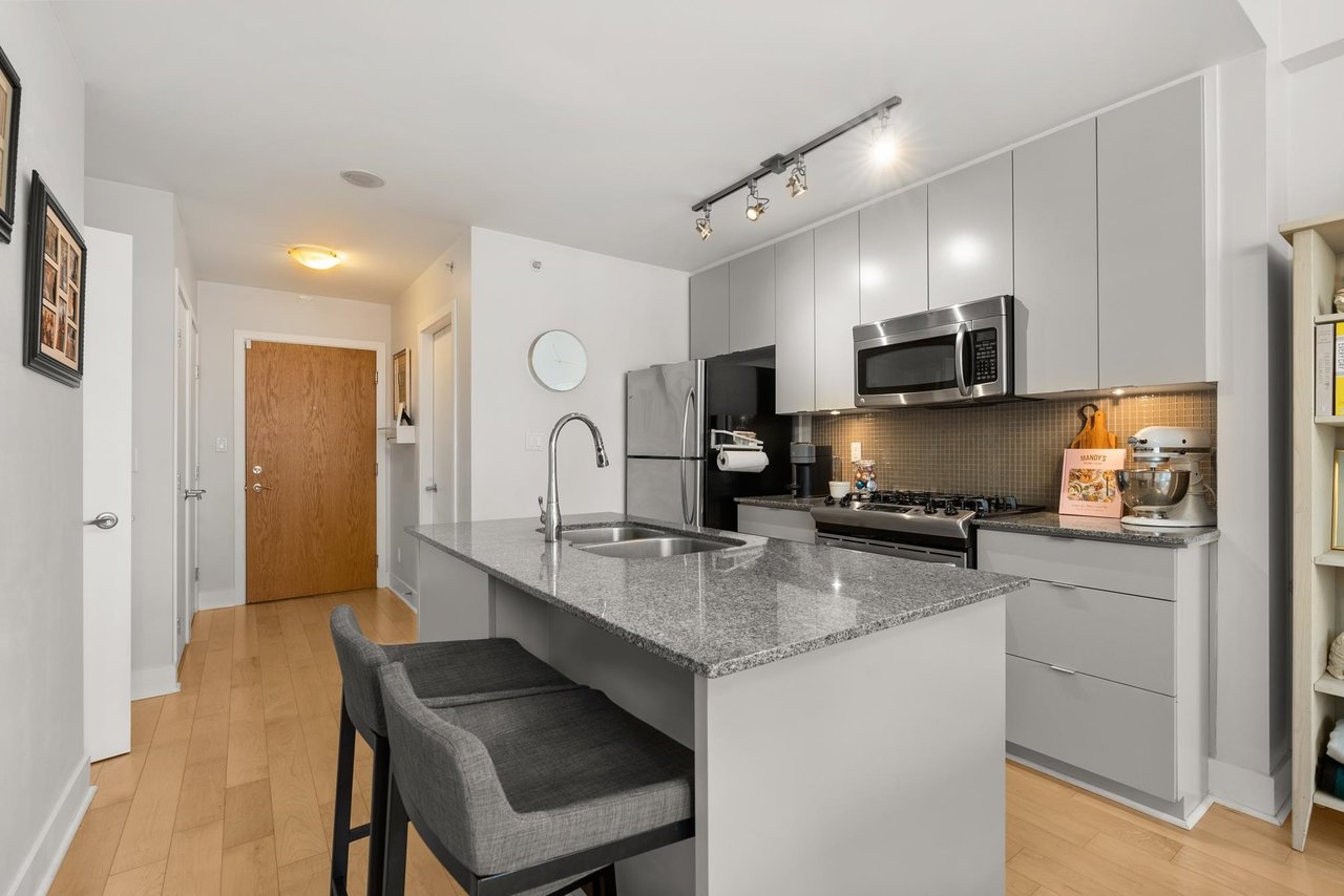 313-298 E 11th Avenue, Vancouver