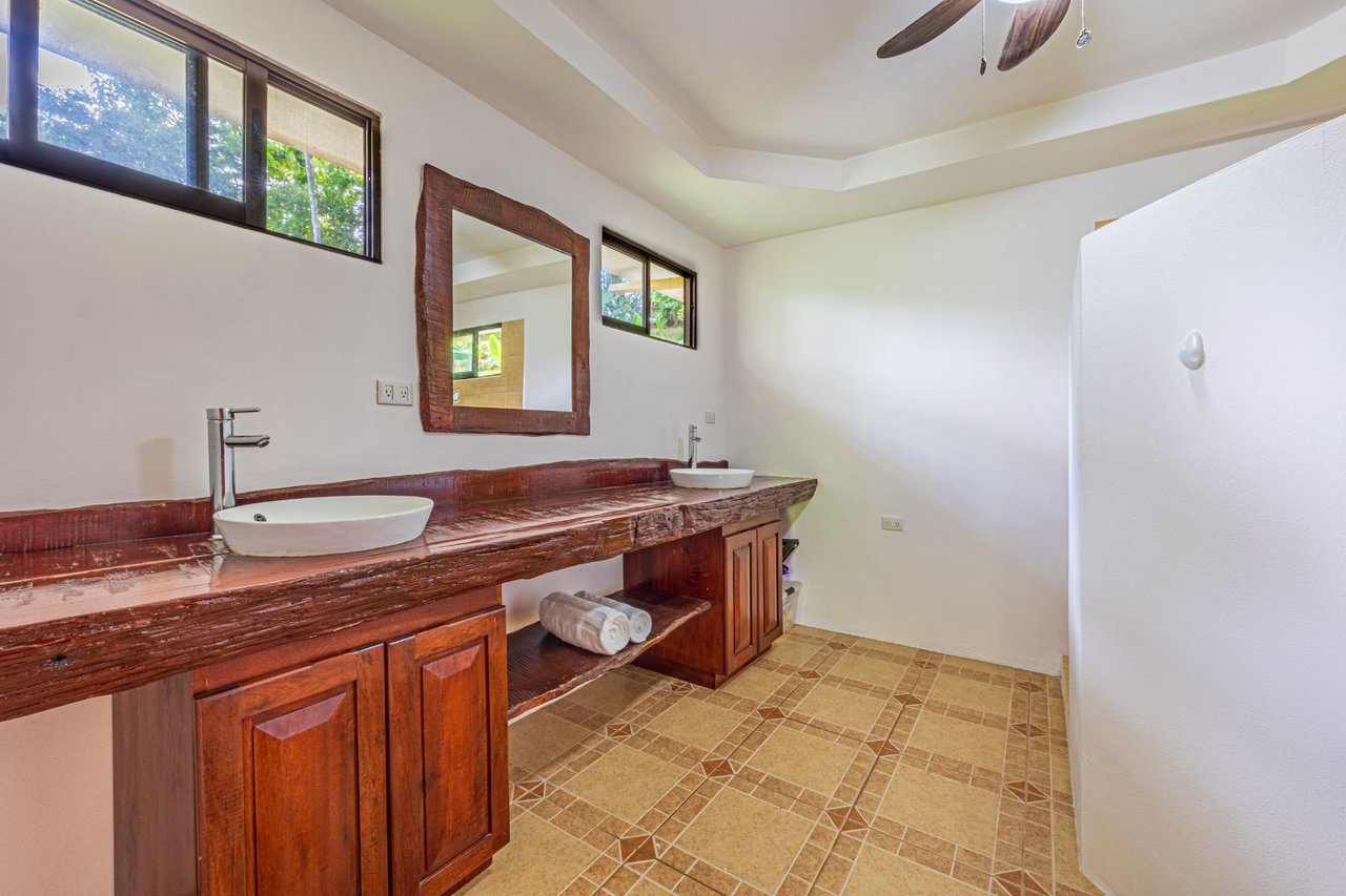 Riverfront Wellness Retreat Center, Uvita, Puntarenas