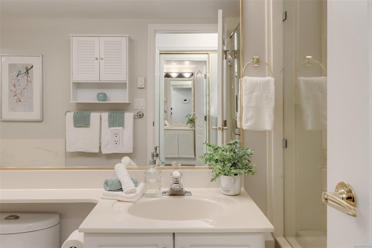 32-108 Aldersmith Pl