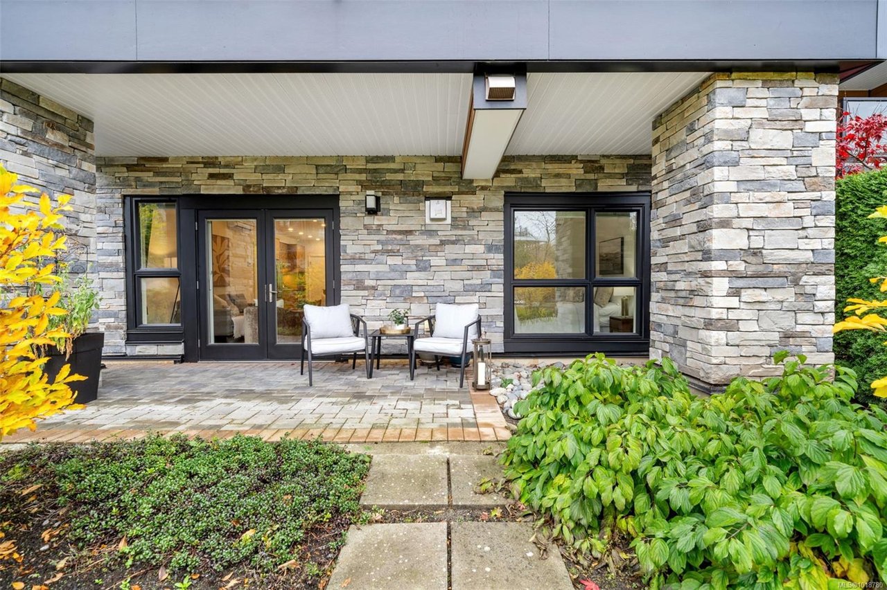 112-745 Travino Ln