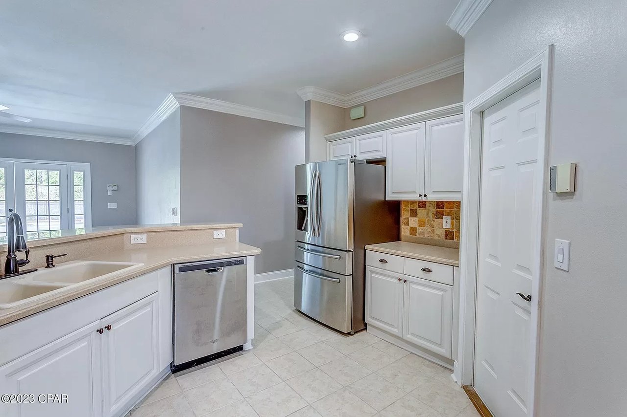 3308 Azalea Circle