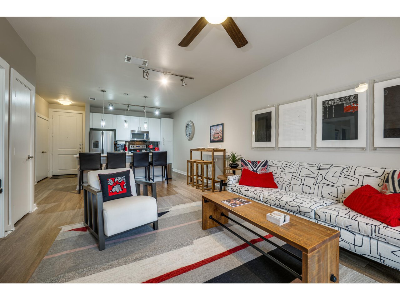 1900 Barton Springs RD Unit: 4035