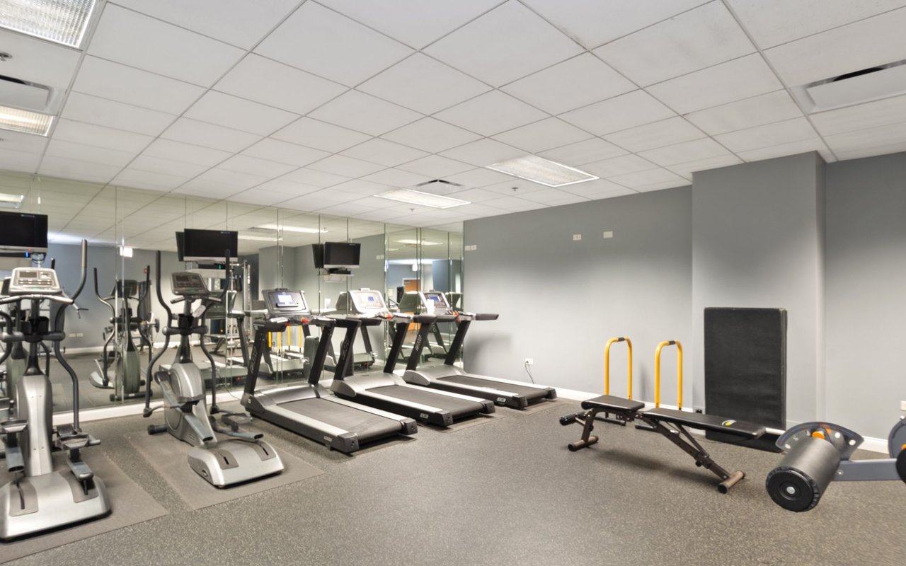 8 W Monroe St, #1603