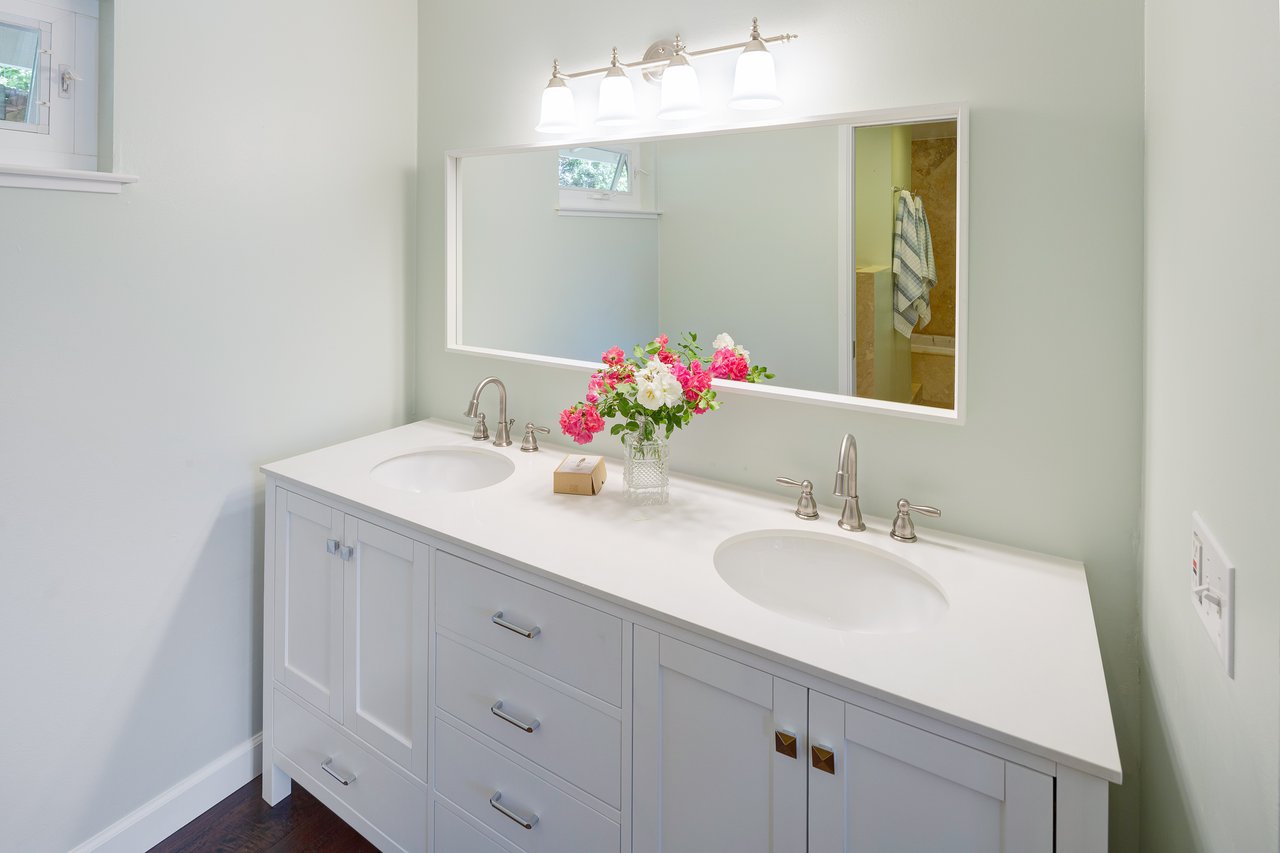 39 Dutch Valley Lane, San Anselmo