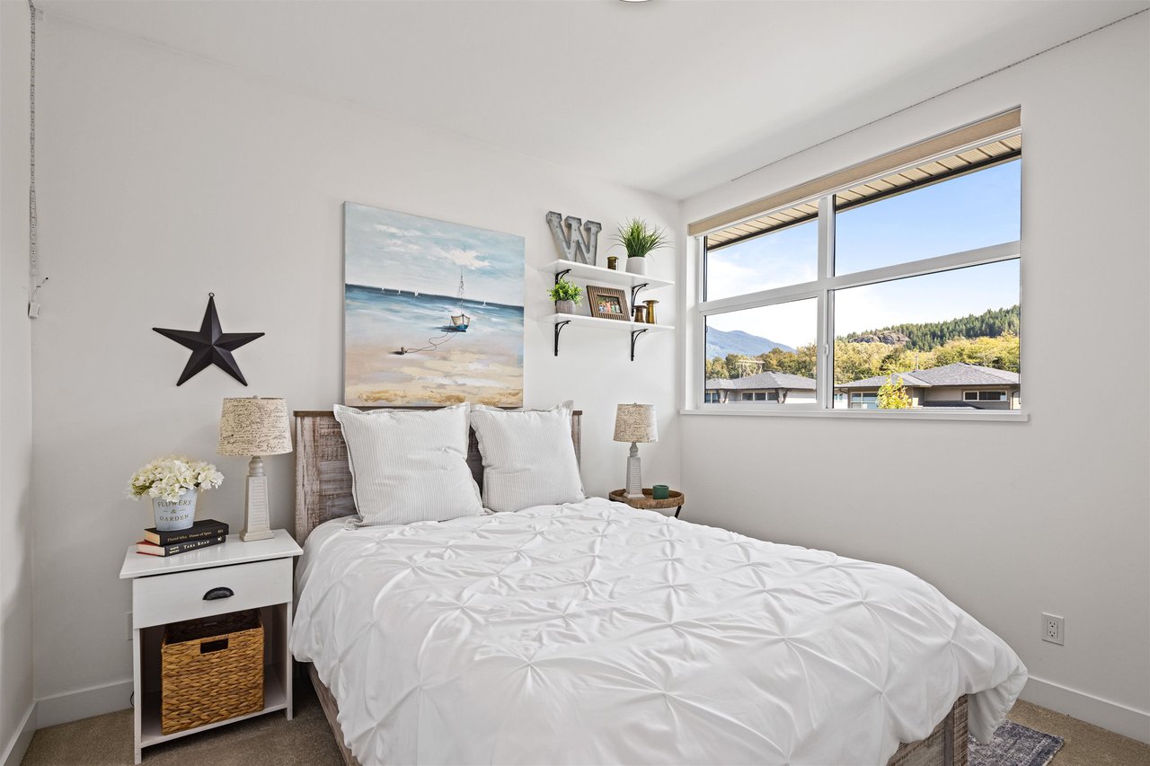 39303 Mockingbird Cres