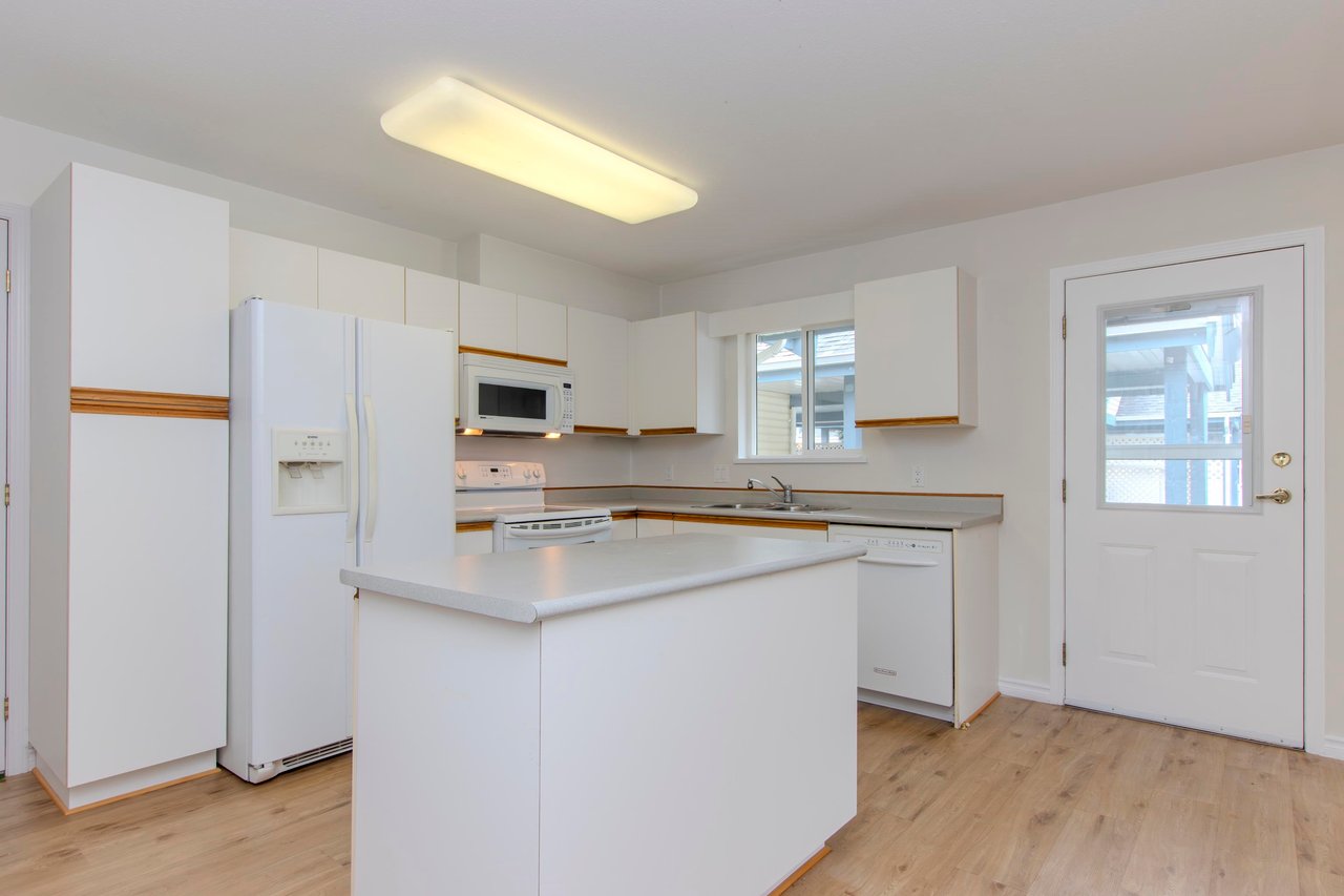 13-1201 Pemberton Ave