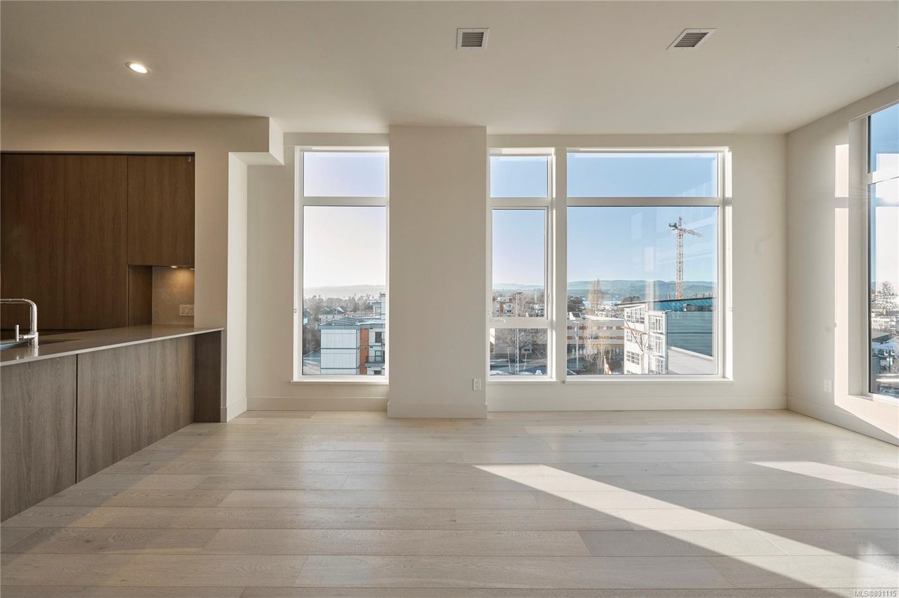 604-501 Park Pl