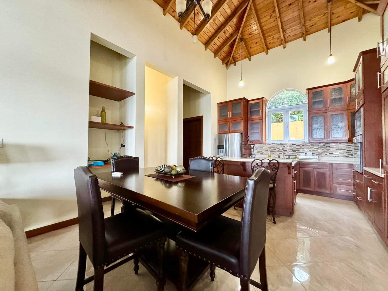 857 Hawk's Nest 3 Bedroom Standalone Villa-Evelyn House