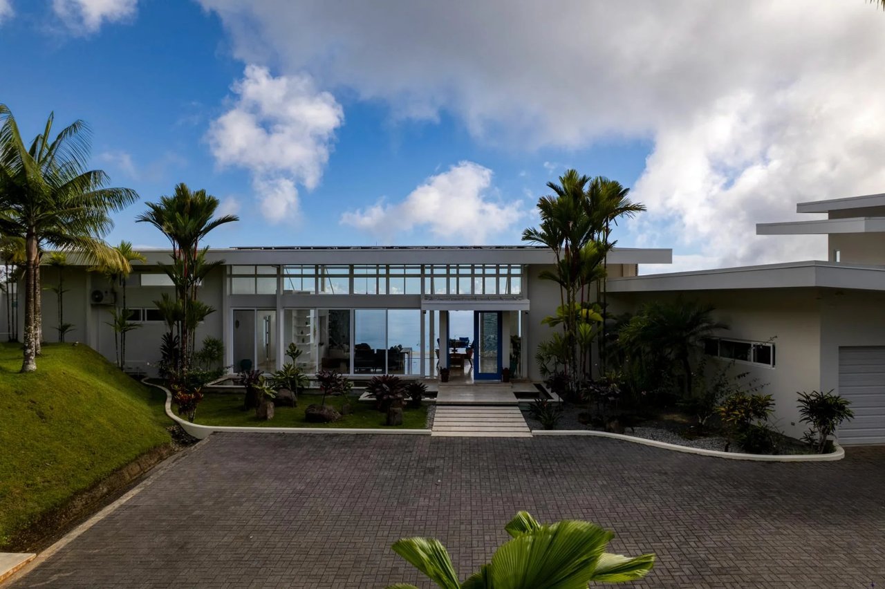 Solar Powered Luxury Home, Dominical, Puntarenas