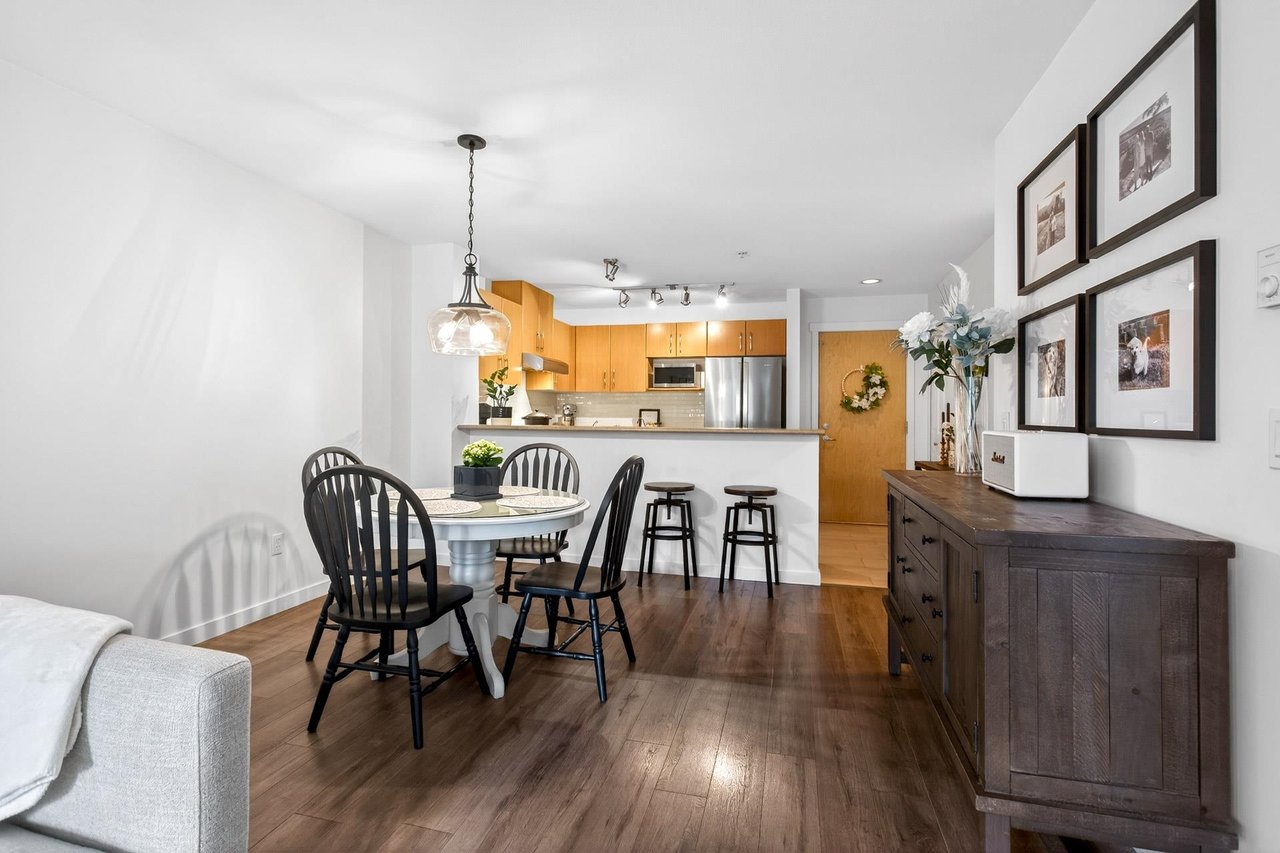 207-500 Klahanie Drive, Port Moody