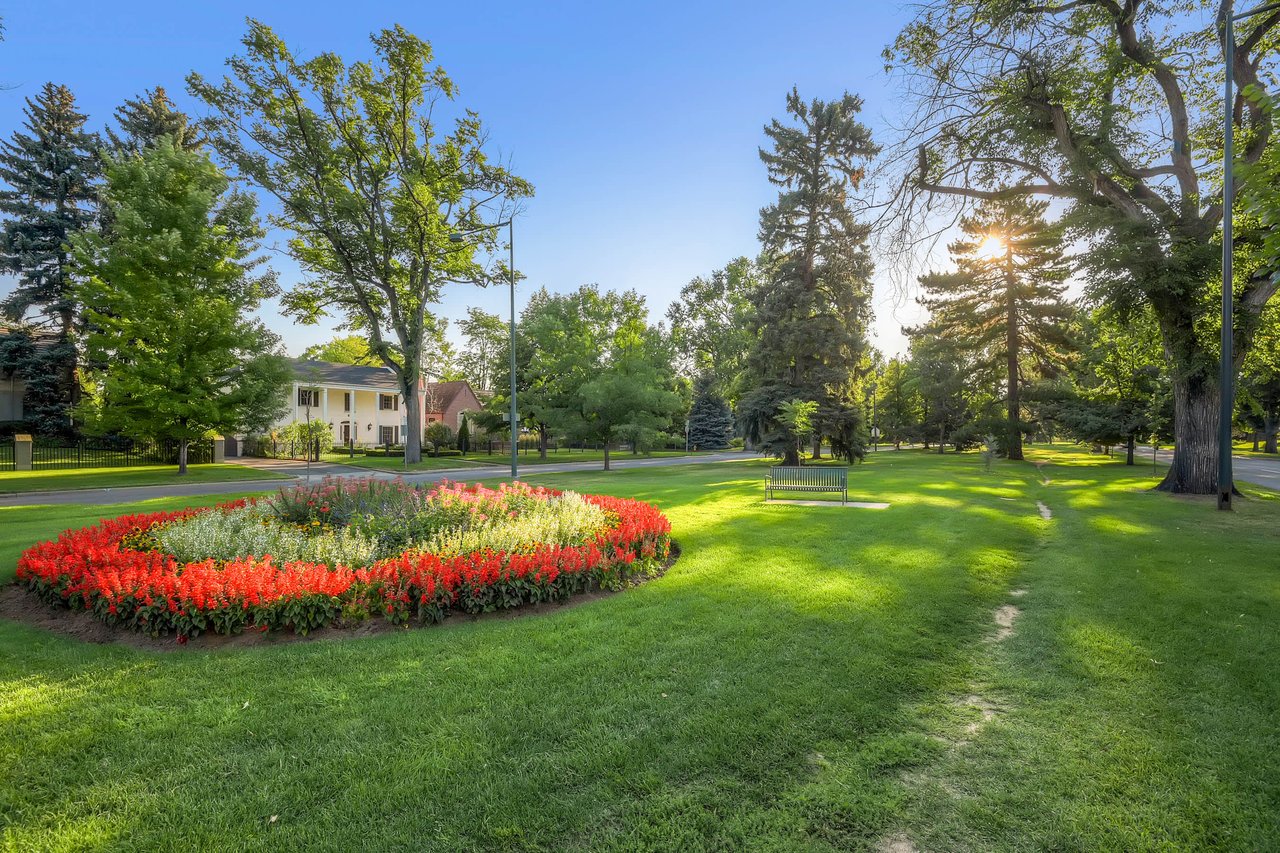 Hilltop / Crestmoor Park