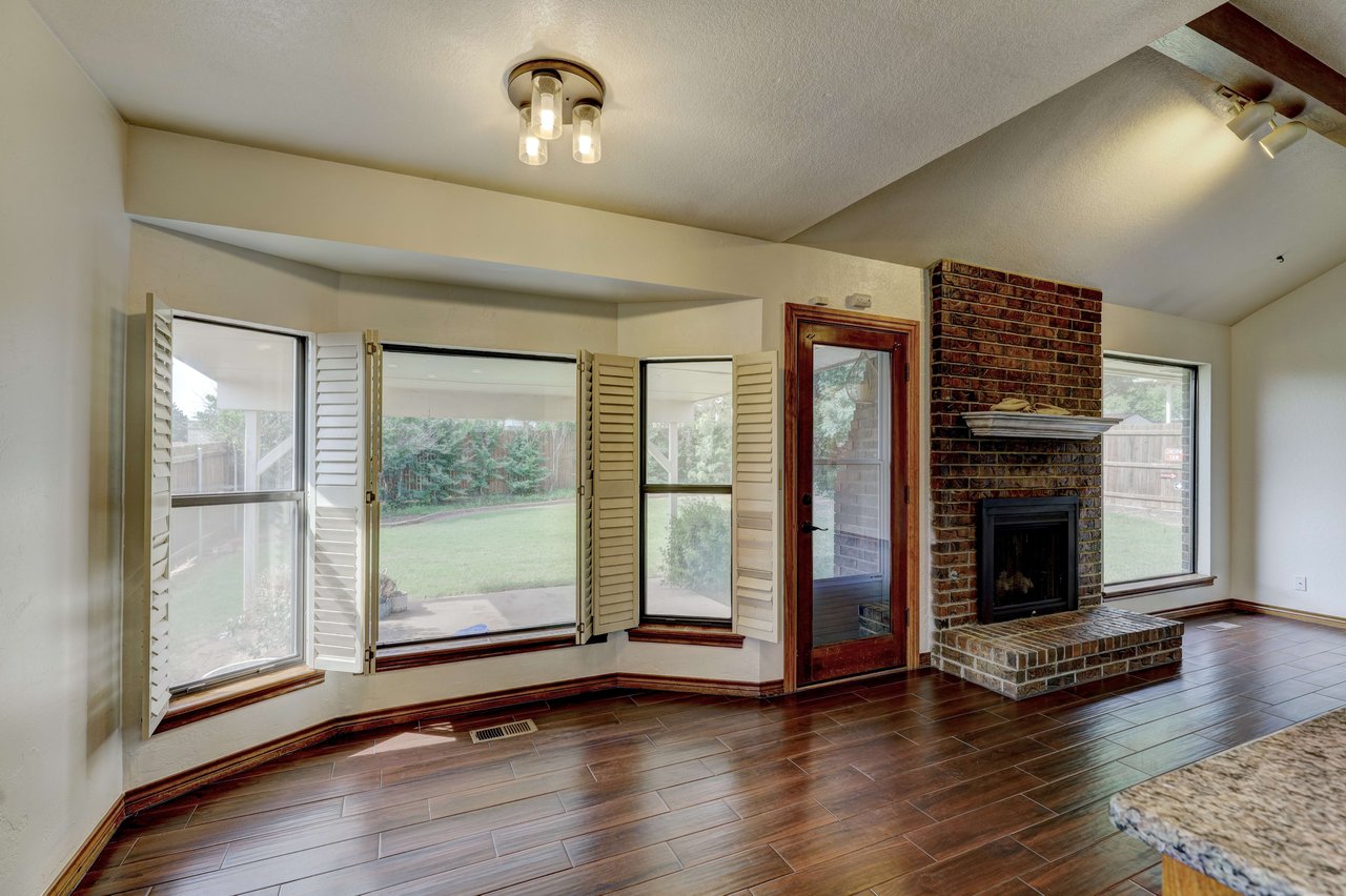 1205 Windsor Place