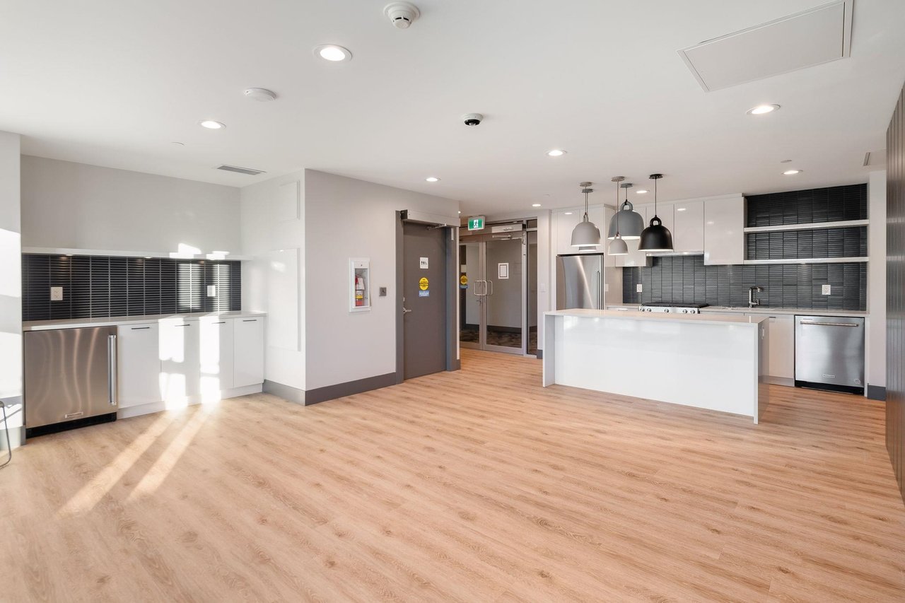 1608-3430 E Kent Ave S Ave