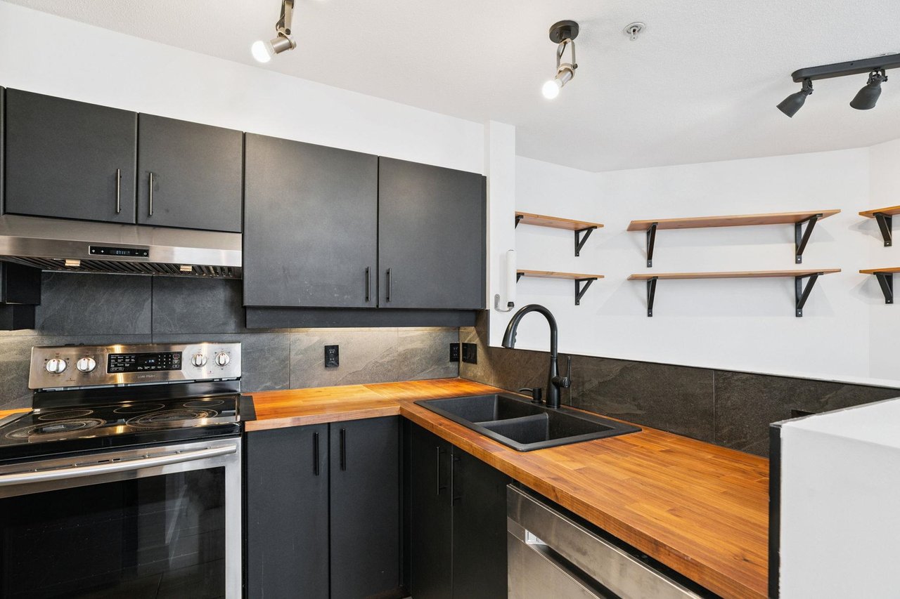 415-10866 City Pkwy