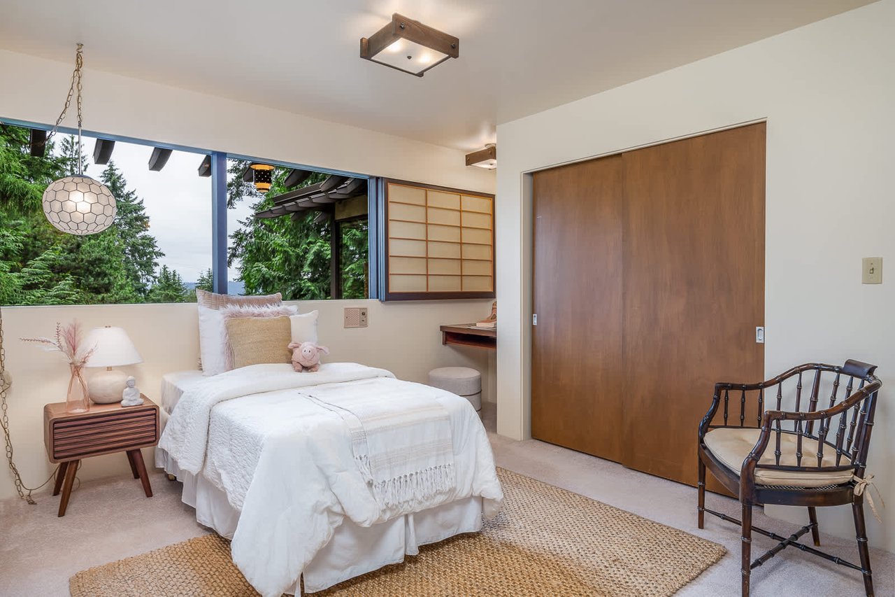 Midcentury in Lake Forest Park