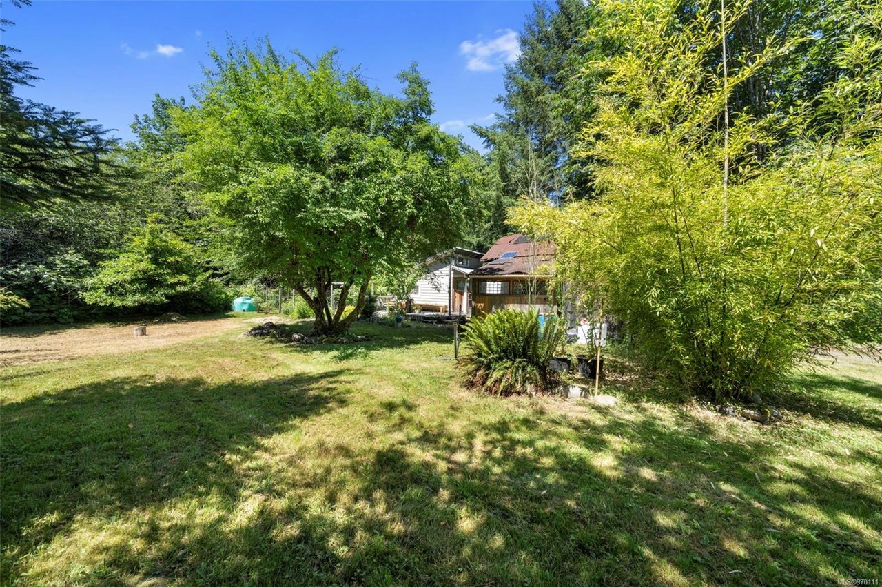 10226 South Shore Rd, Honeymoon Bay
