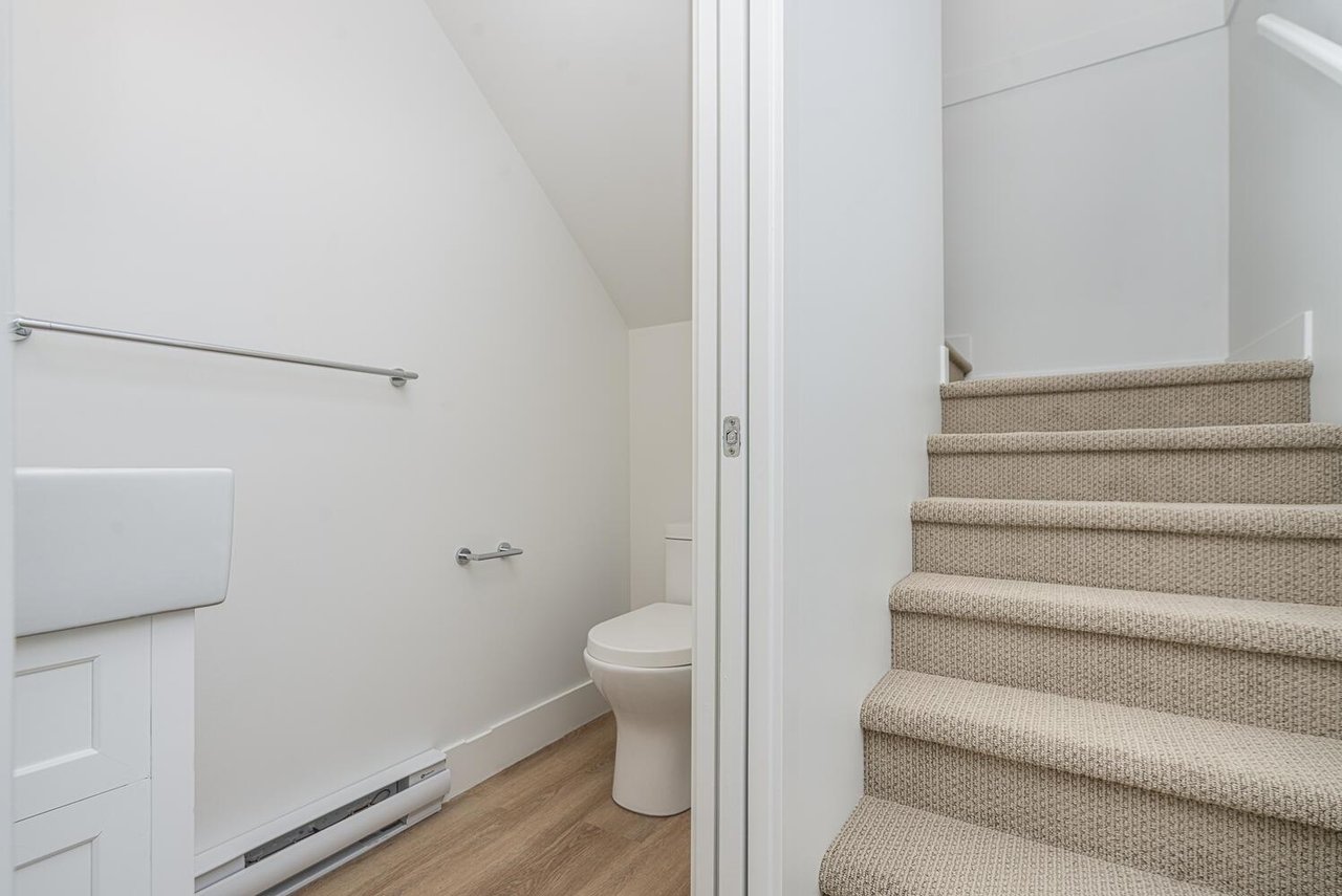 119-1306 Laval Square