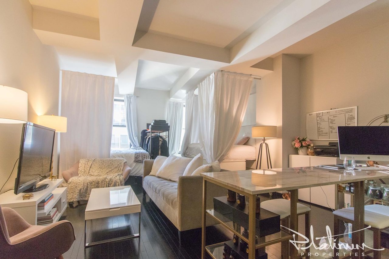 20 Pine Street, Apt 2312