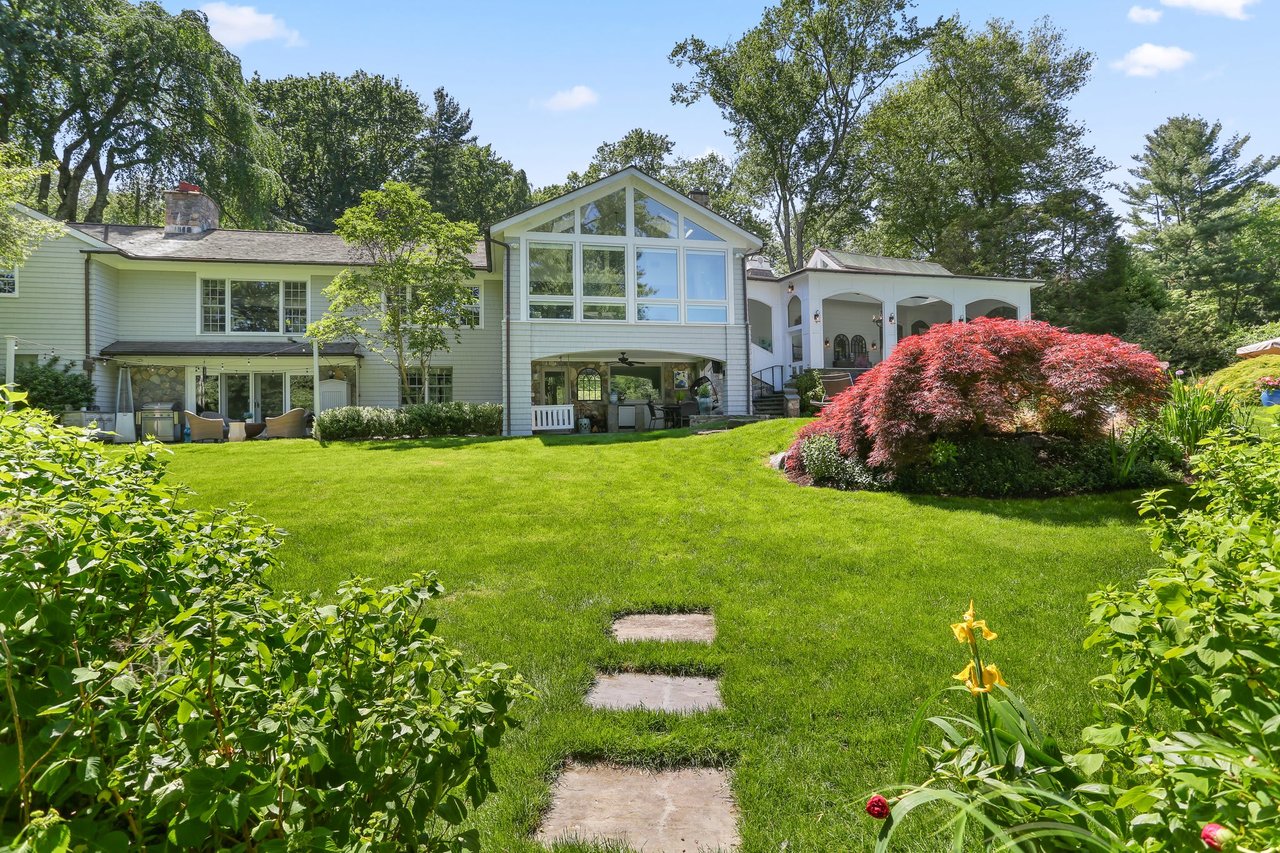 14 Pequot Trail