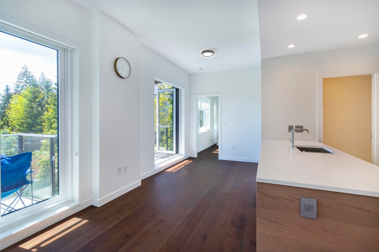 207-5681 Birney Ave