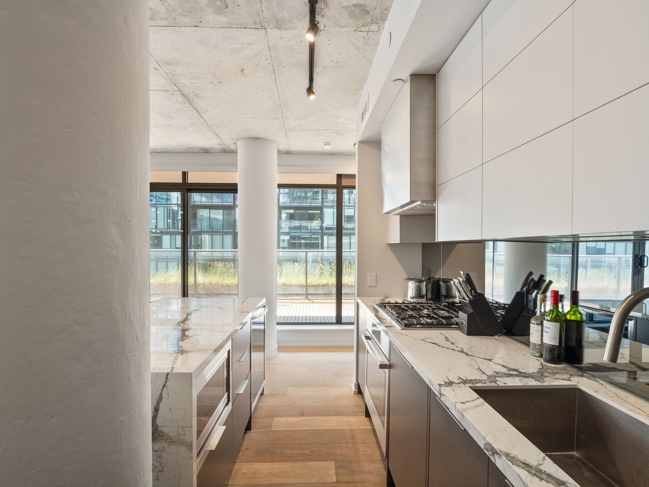 SOLD: The Best Of King West