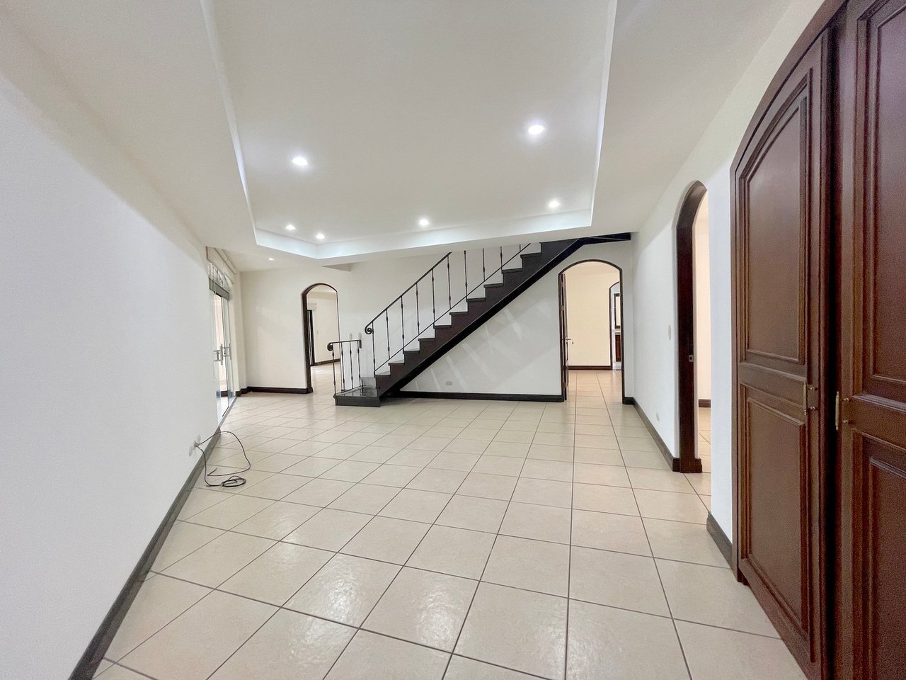 Neo Colonial Investment Home, Santa Ana, San Jose