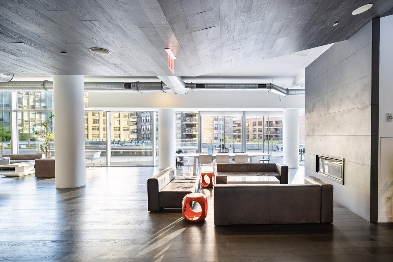 550 West 54th Street, Apt 25V