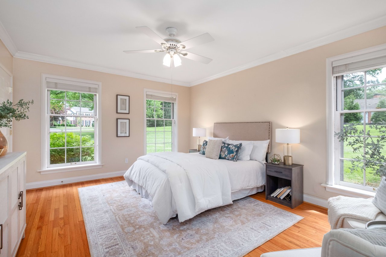 Dream Big or Live Simply on 2.26 Acres in Ladue