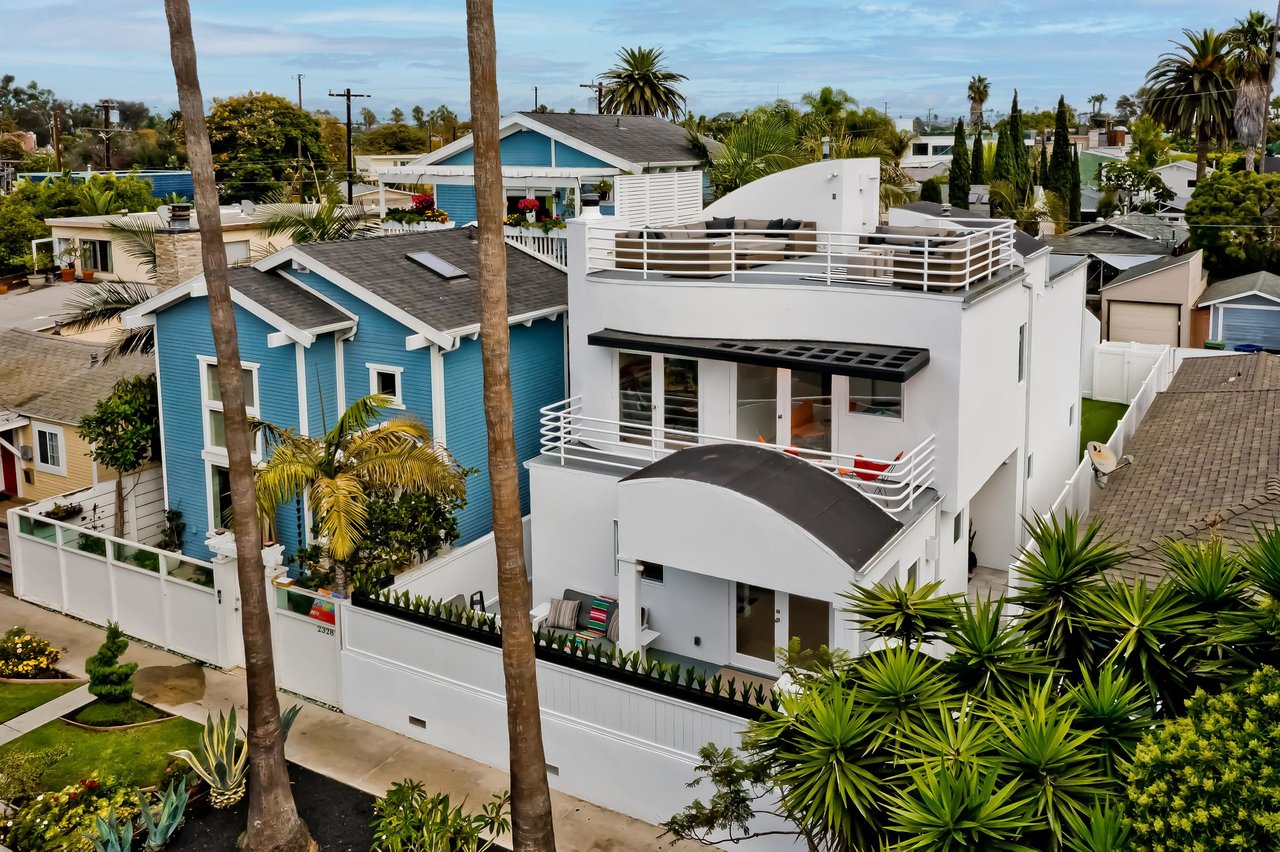 2332 Ocean Avenue, Venice 