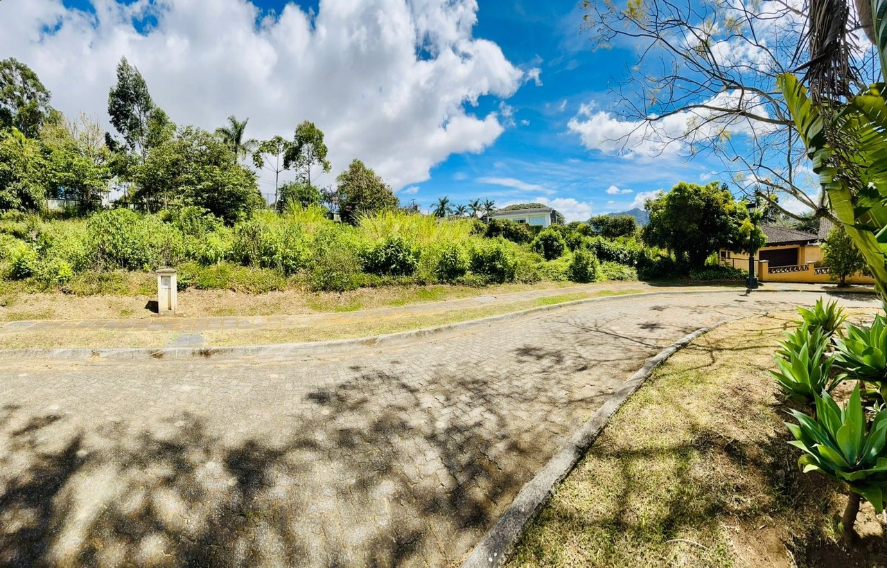 Exclusive Residential Building Lot, Curridabat, San Jose