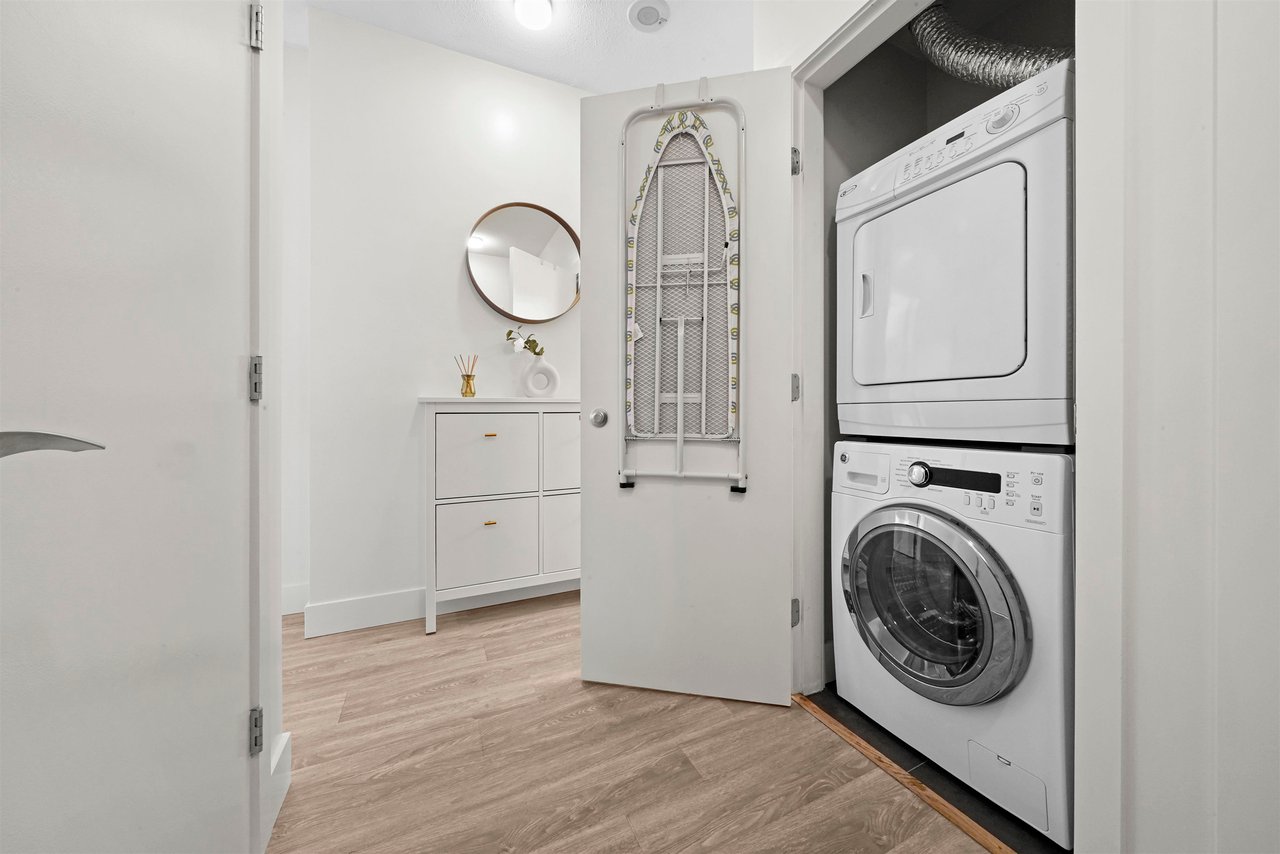 314-298 E 11th Ave