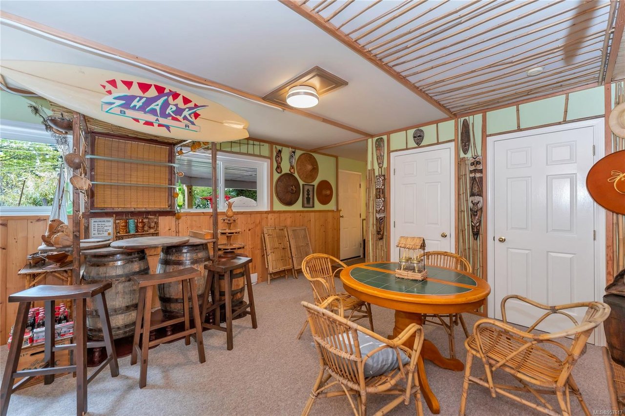 3393 Aloha Ave