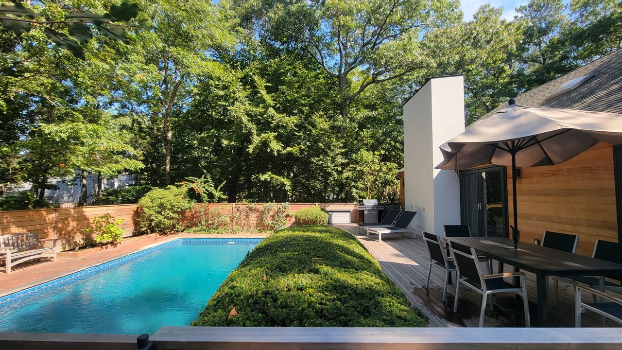 THE PERFECT HAMPTONS SUMMER RENTAL CLOSE TO VILLAGE
