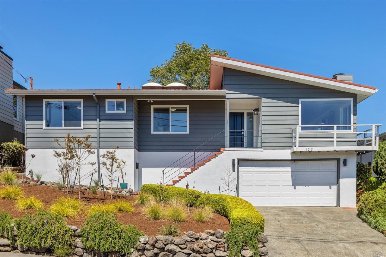 122 Walnut Avenue
